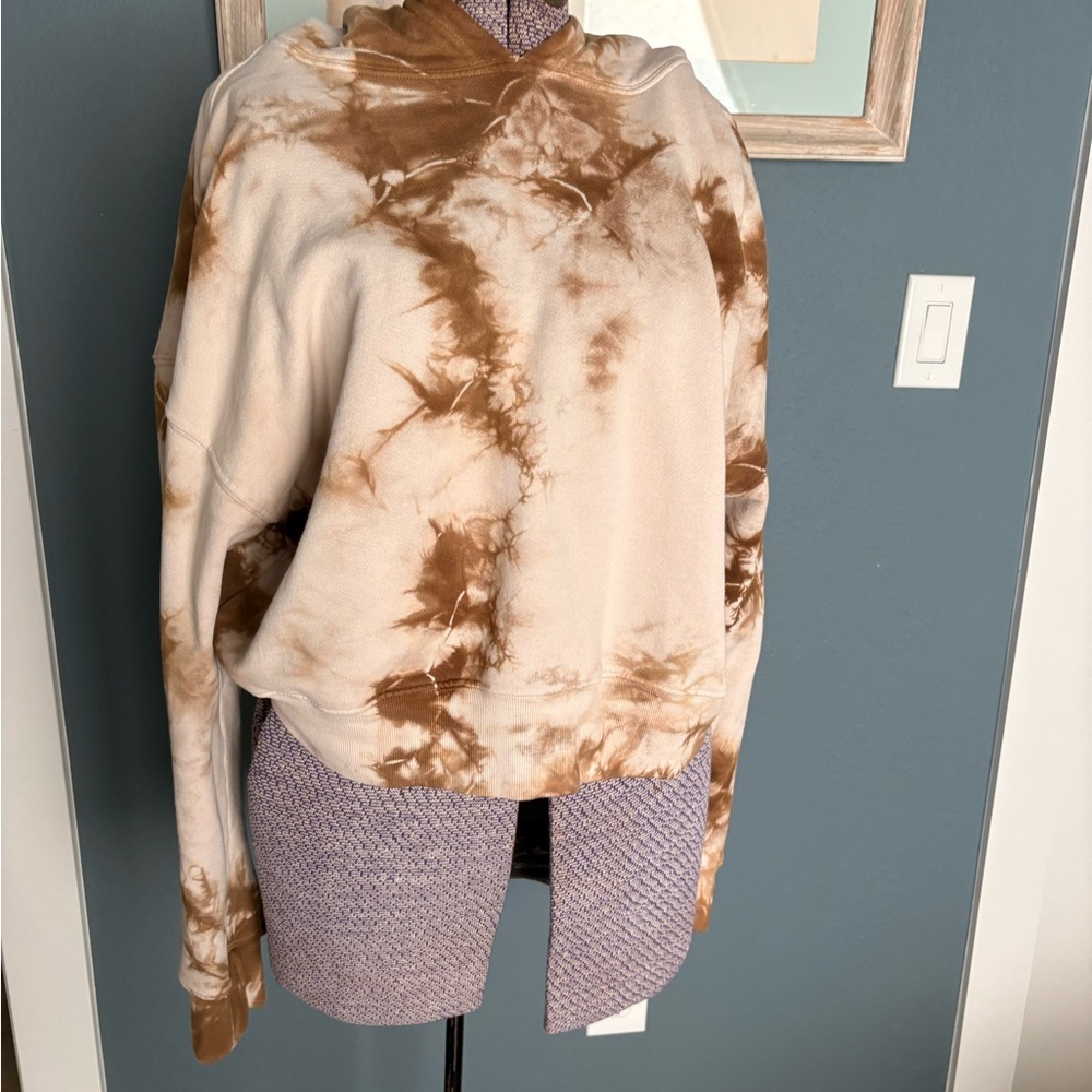 Frankie's Bikinis Brown and Cream Tie-Dye Crewneck Sweater